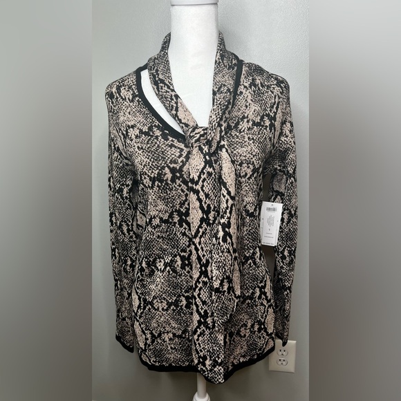 Chico's Double Espresso Python-Print Tie Neck Sweater Size Medium, Chico's 1 - Picture 7 of 14